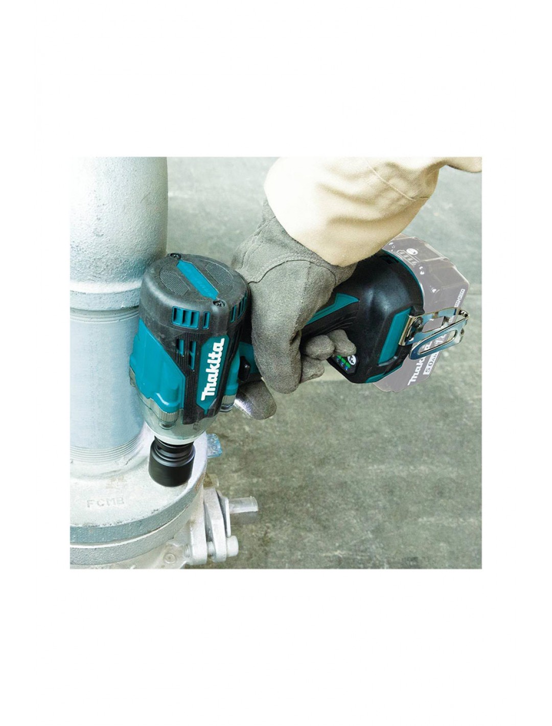 Makita DTW300RTJ 18V 5Ah Li-ion Akülü Darbeli Somun Sıkma Makita DTW300RTJ 18V 5Ah Li-ion Akülü Darbeli Somun Sıkma